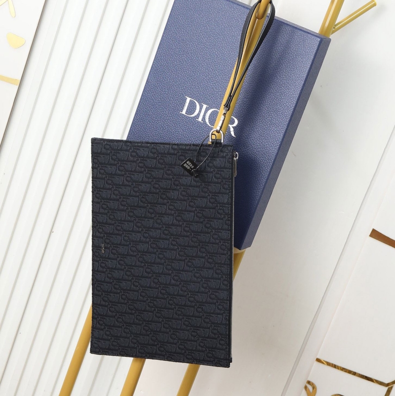 D*or clutch bags